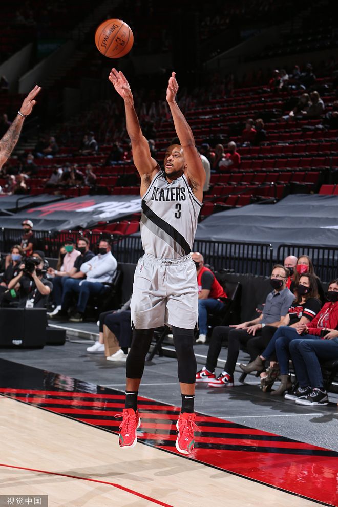 开拓者客场擒下魔术:麦科勒姆22分的简单介绍 开拓者客场擒下魔术:麦科勒姆22分的简单介绍