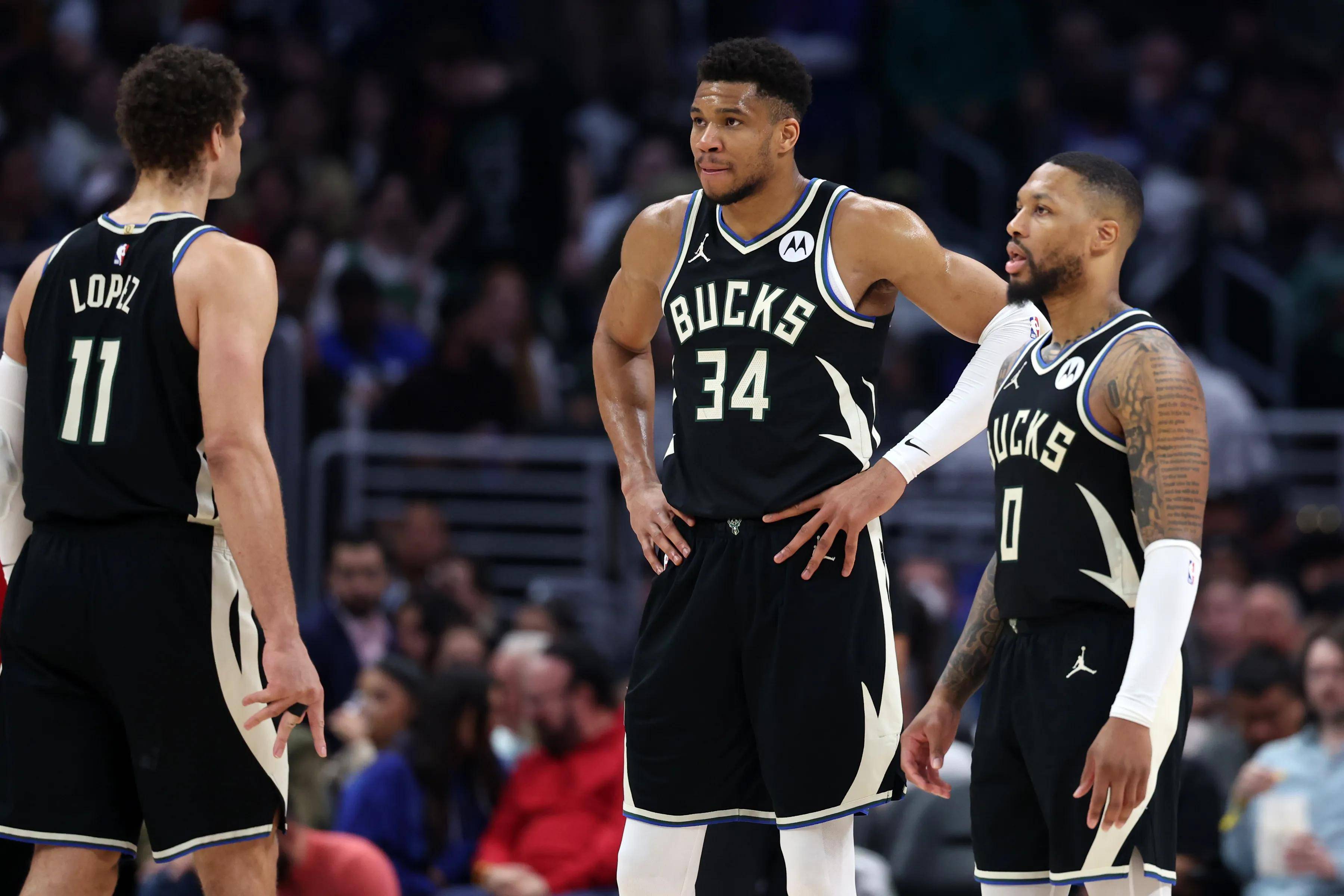 雄鹿主场击败太阳,继续保持不败 雄鹿主场击败太阳,继续保持不败