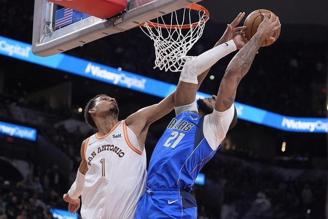 开云体育官方网站-包含勇士客场大胜马刺，格林疯狂三双的词条