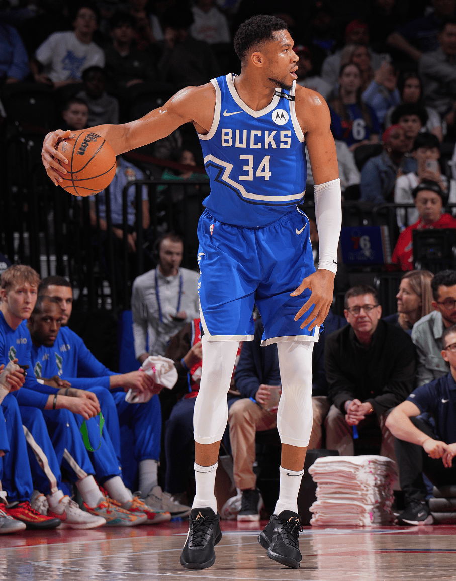 关于雄鹿击败黄蜂,字母哥极限上分嗨翻的信息 关于雄鹿击败黄蜂,字母哥极限上分嗨翻的信息