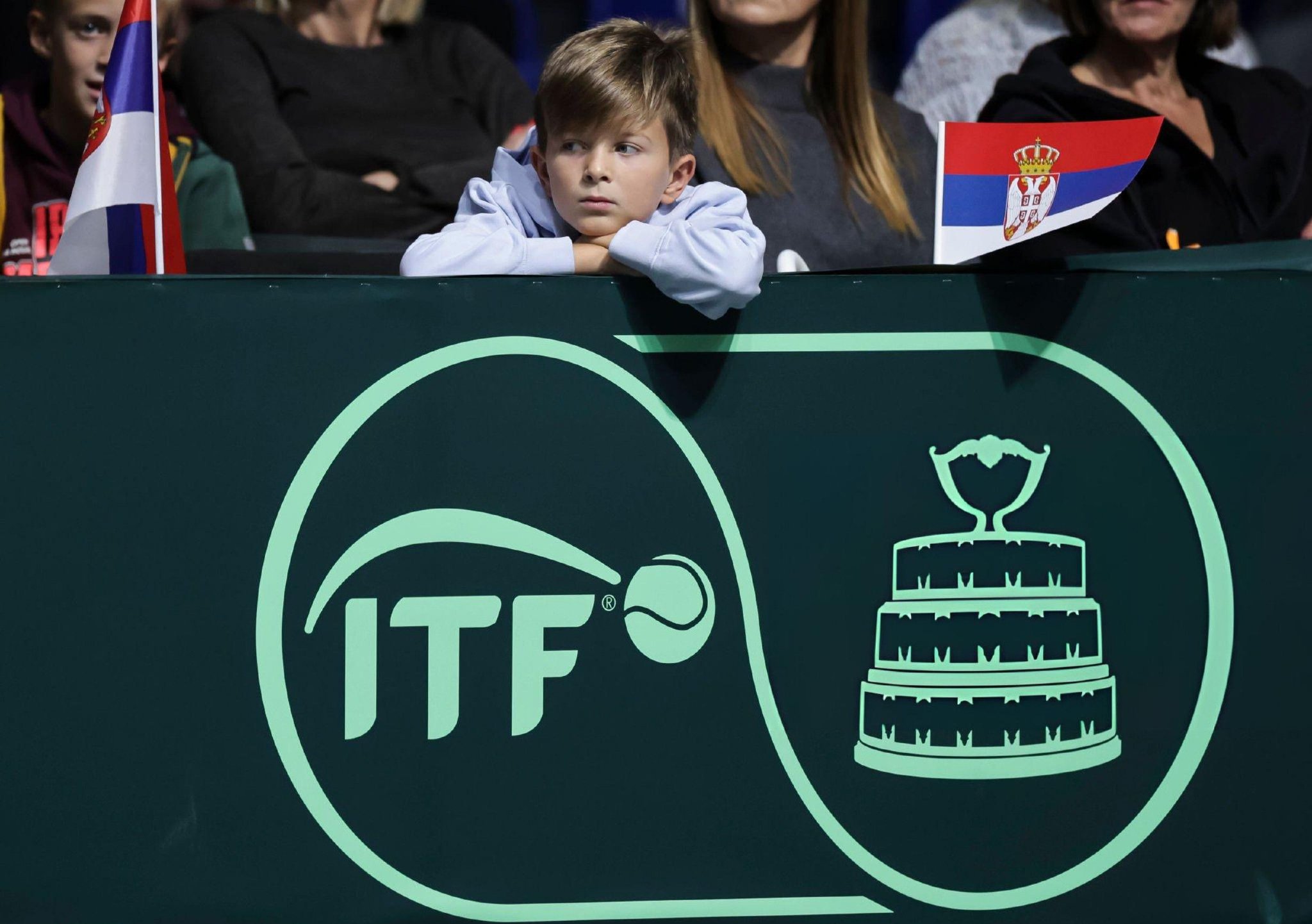 年终总决赛碾压拉沃尔杯,德约科维奇高光表现 年终总决赛碾压拉沃尔杯,德约科维奇高光表现