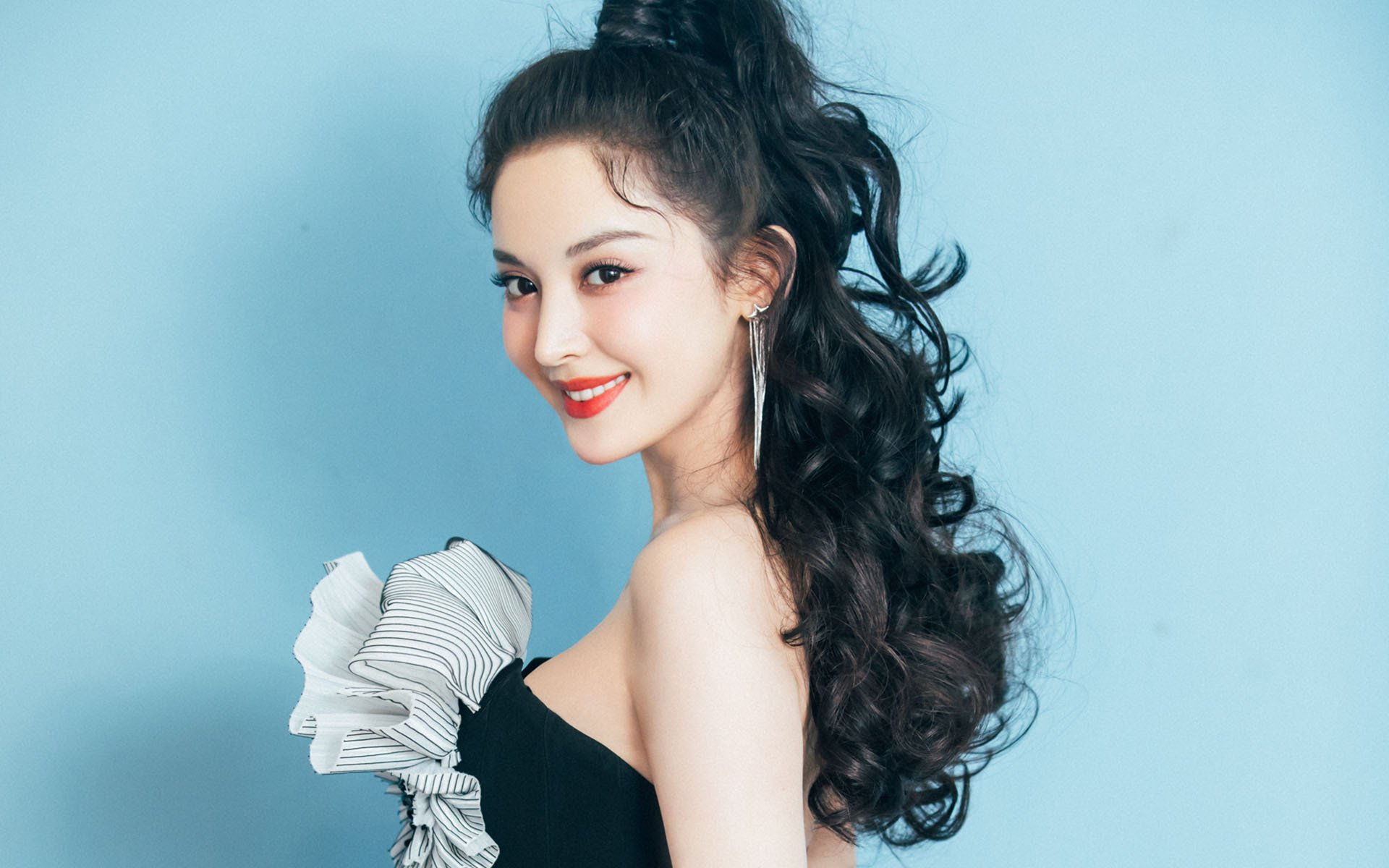 -双重变奏，喀麦隆冷刃刺穿尤文，弗拉霍维奇德甲争冠夜封神