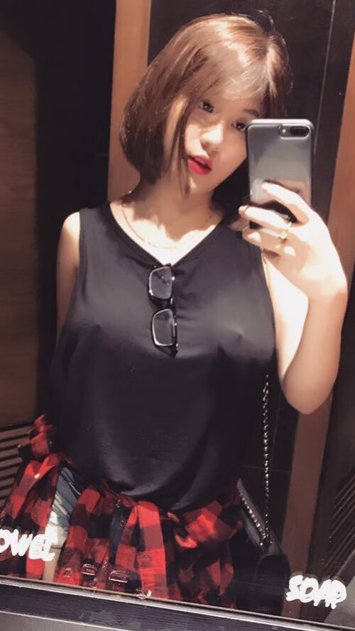 开云APP-绿茵场外的三分雨，美加墨世界杯之夜，库里表现堪称教科书